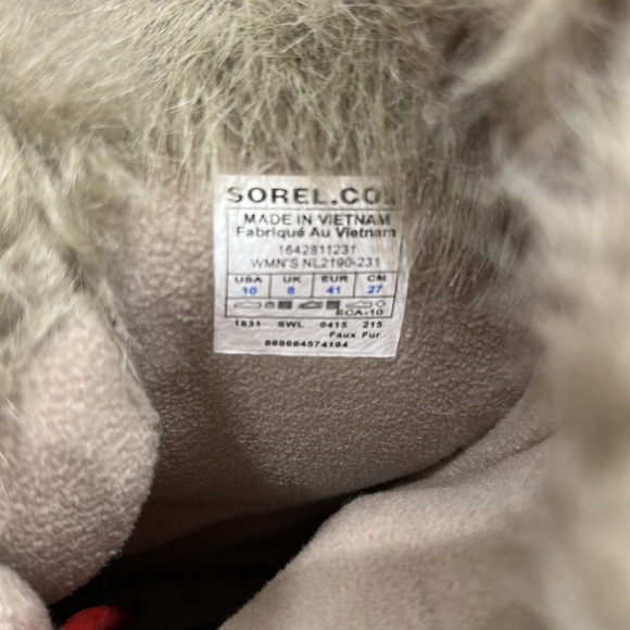 Sorel Winter Boots - Picture 4 of 7